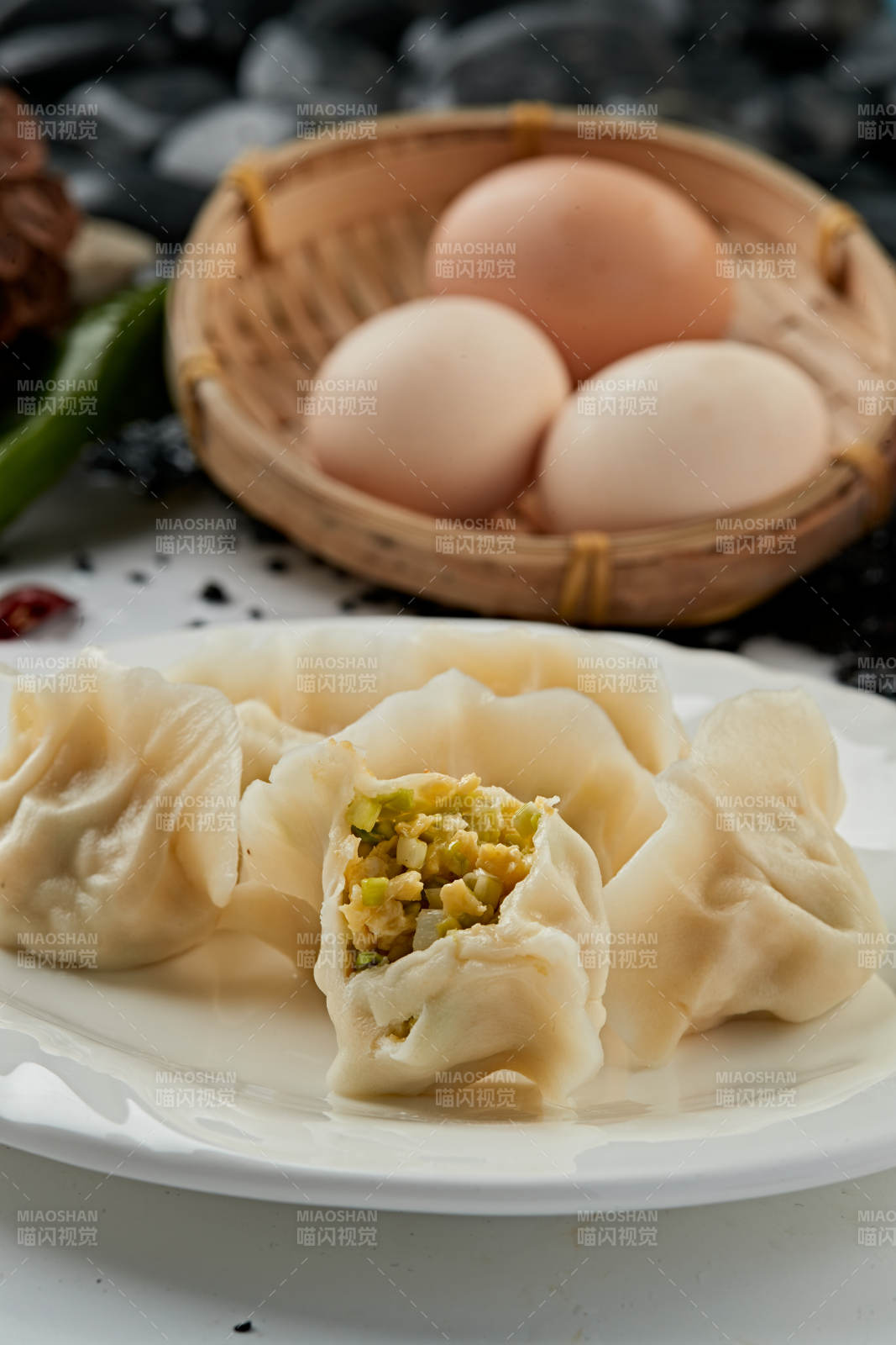 手工素三鲜馅饺子图片