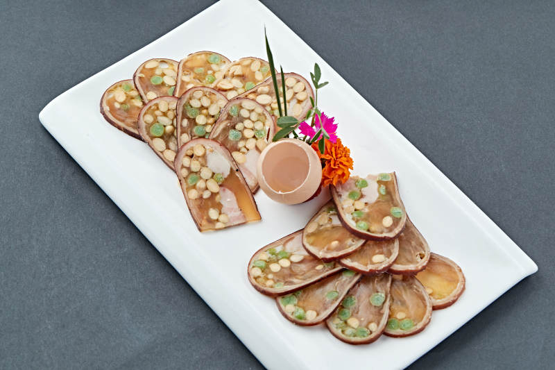 菊花青豆鱿鱼猪耳冻图片