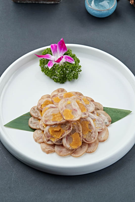 鱿鱼猪耳鸭蛋卷切片图片