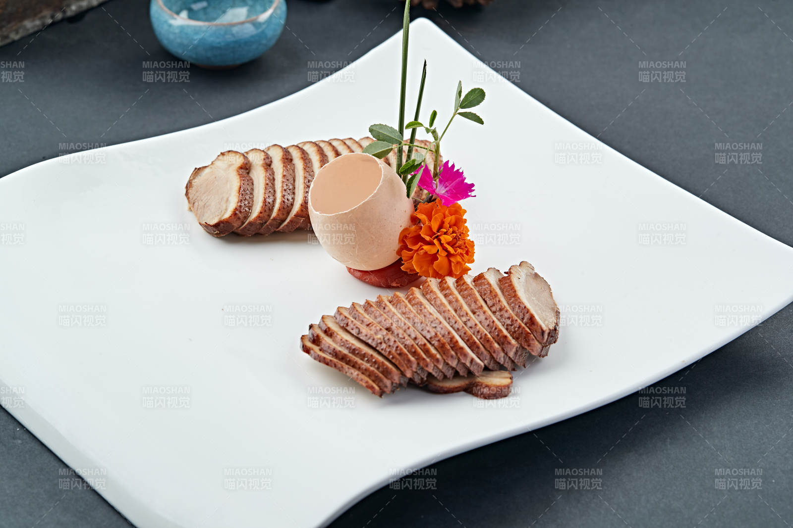 烟熏鸭胸切片图片