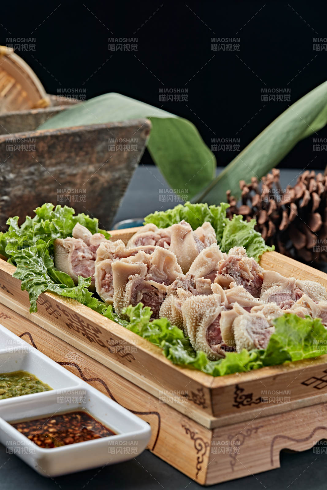 蒙餐水煮肚包肉图片