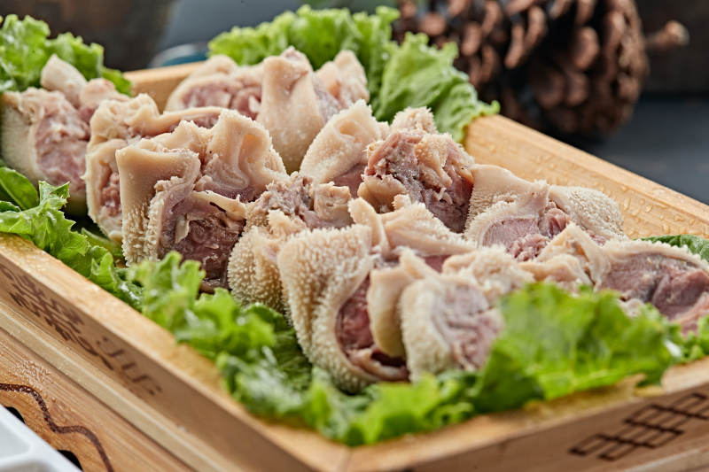 蒙餐水煮肚包肉图片