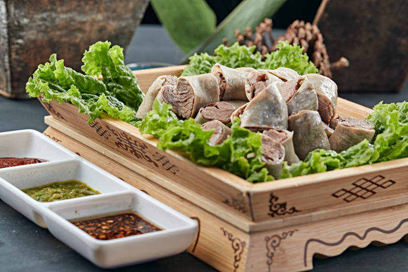 水煮传统蒙餐羊肉肠图片