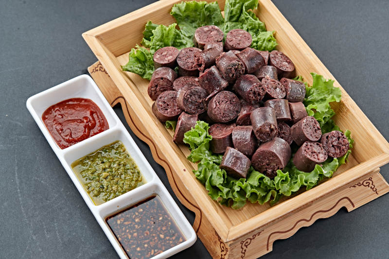 水煮蒜香羊肉血肠图片