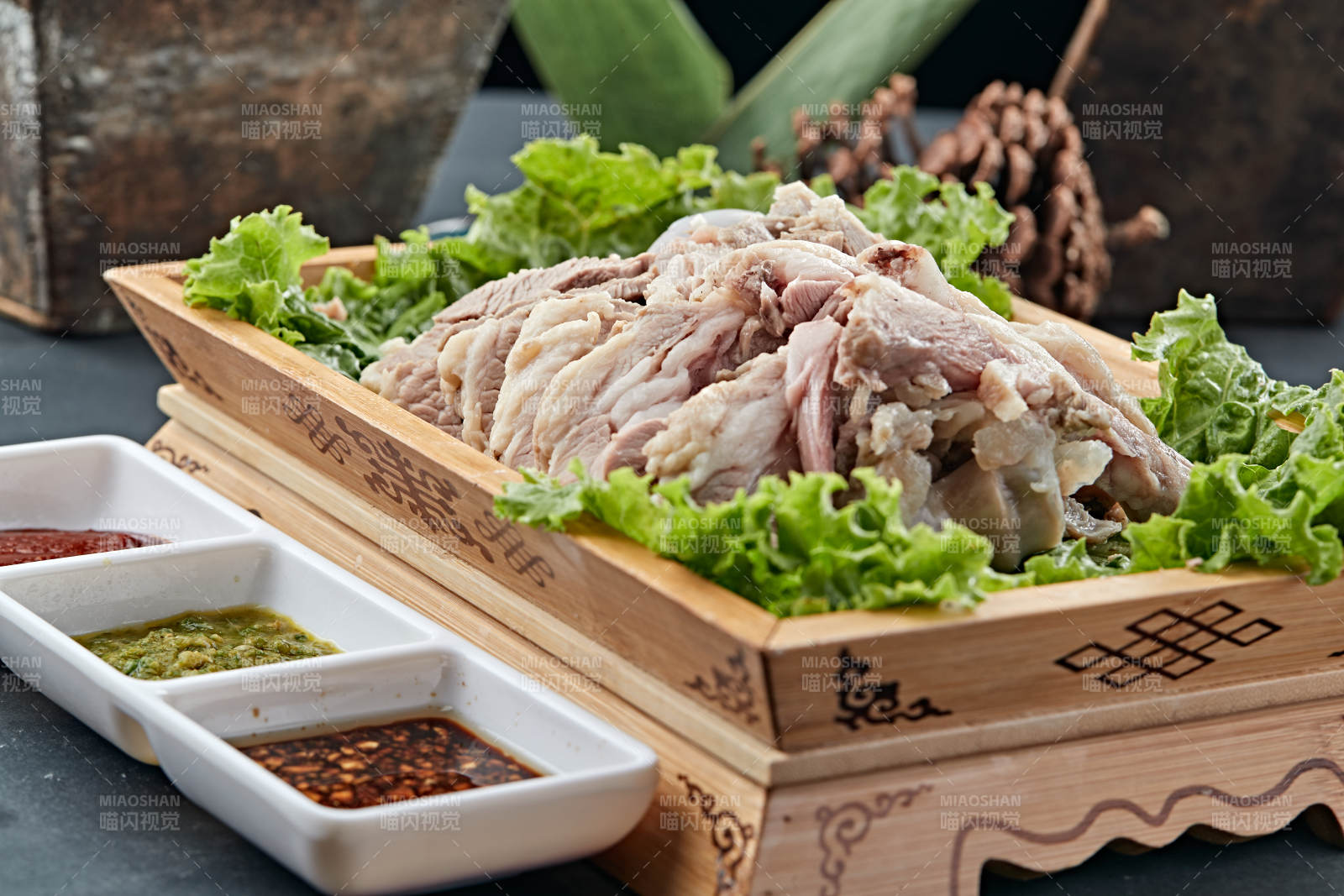 清水炖煮手把肉图片