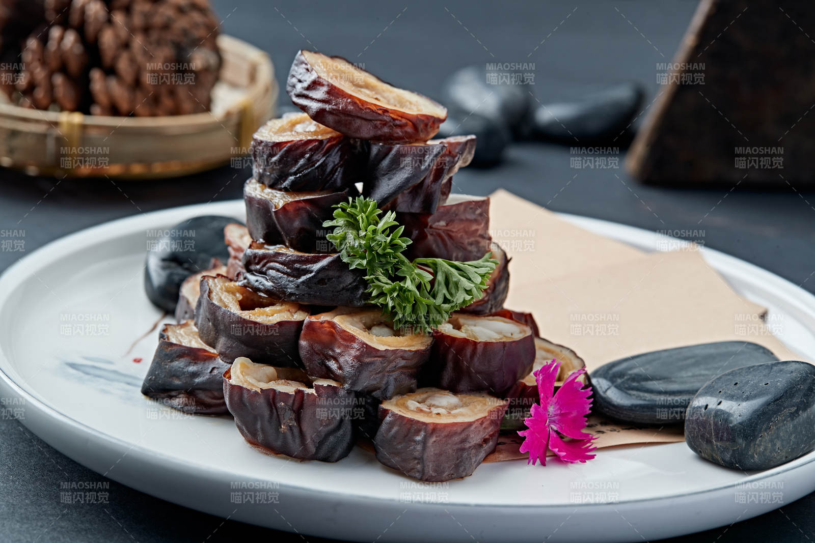 烟熏脆皮肥肠图片