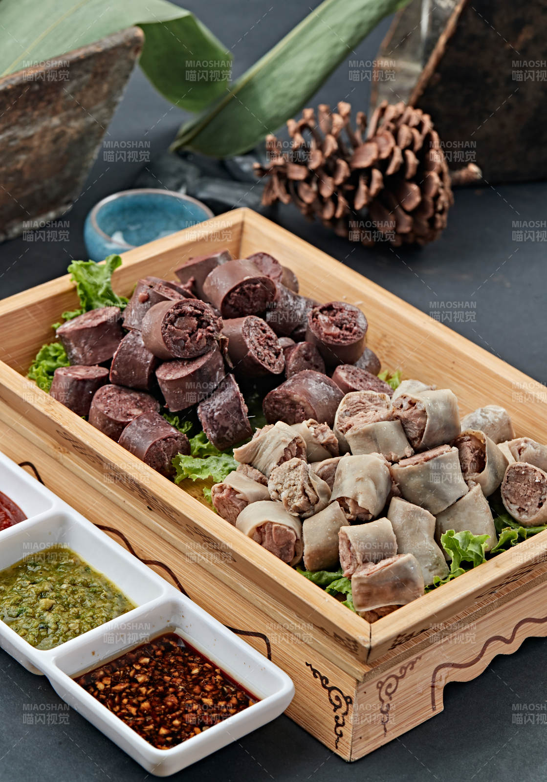 蘸汁蒜香双拼肠肥羊蒜肠灌羊血肠图片