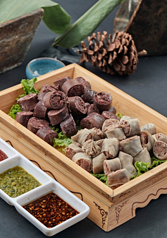 蘸汁蒜香双拼肠肥羊蒜肠灌羊血肠图片