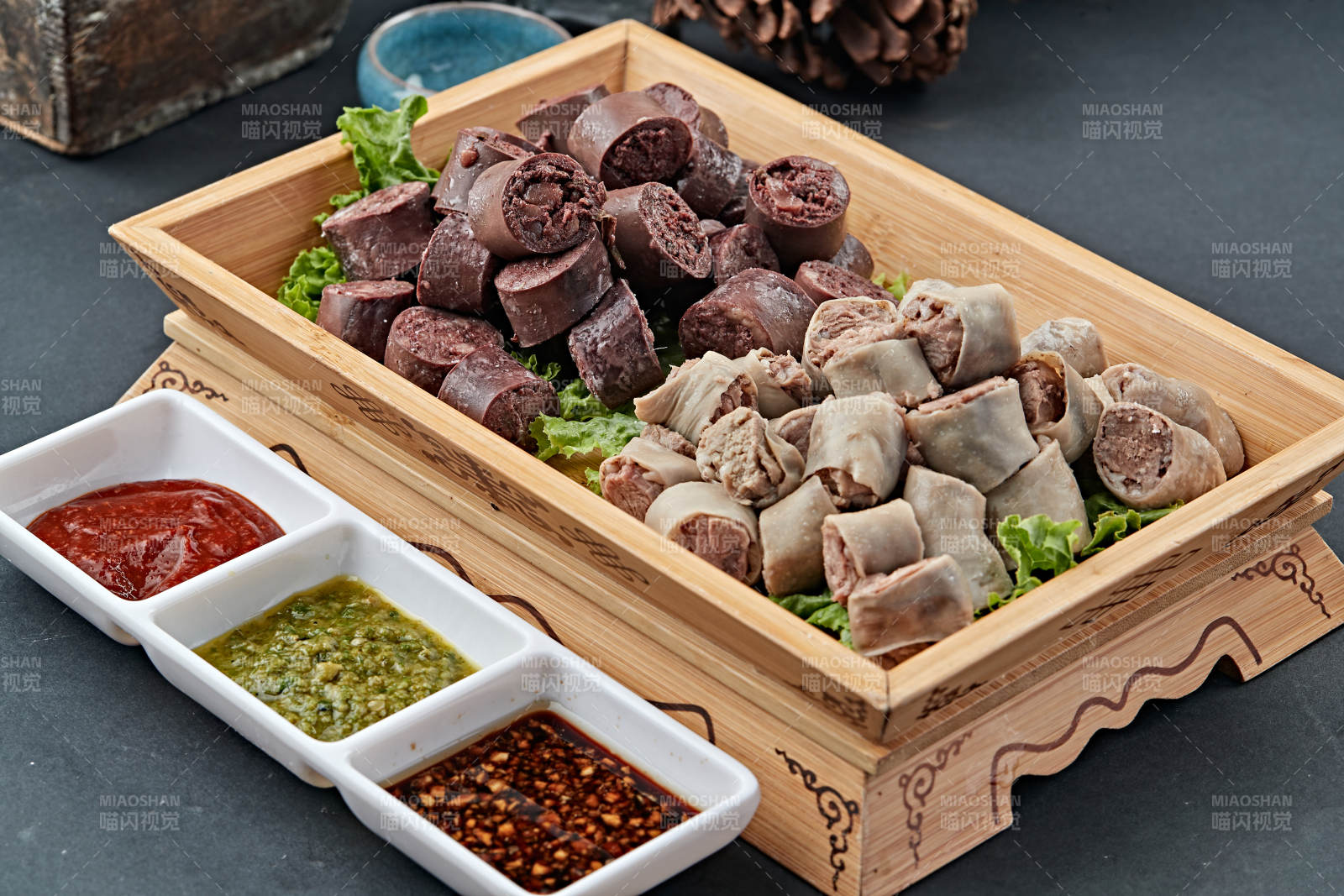 蘸汁蒜香双拼肠肥羊蒜肠灌羊血肠图片