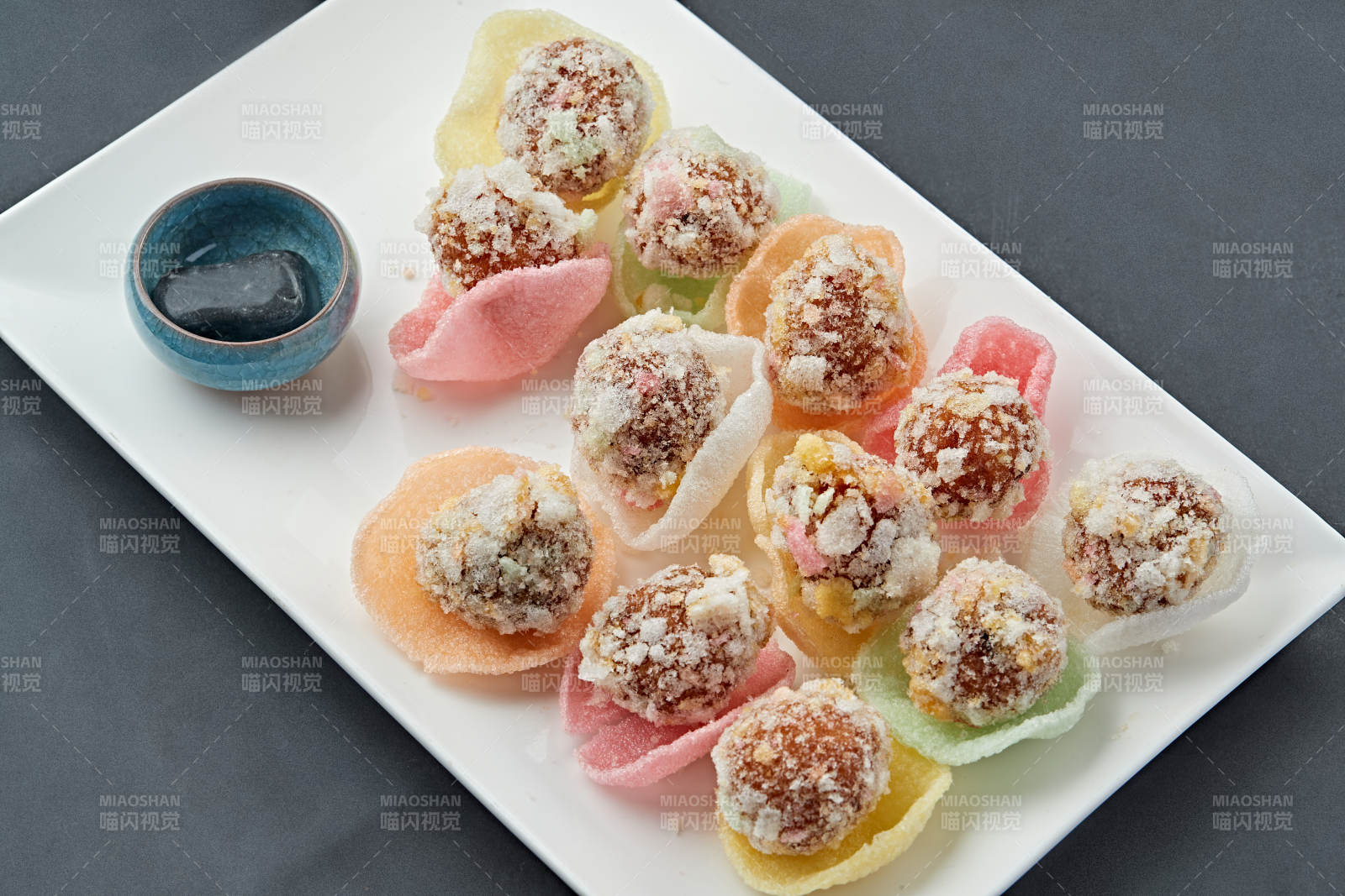 油炸酥皮江米土豆丸子图片