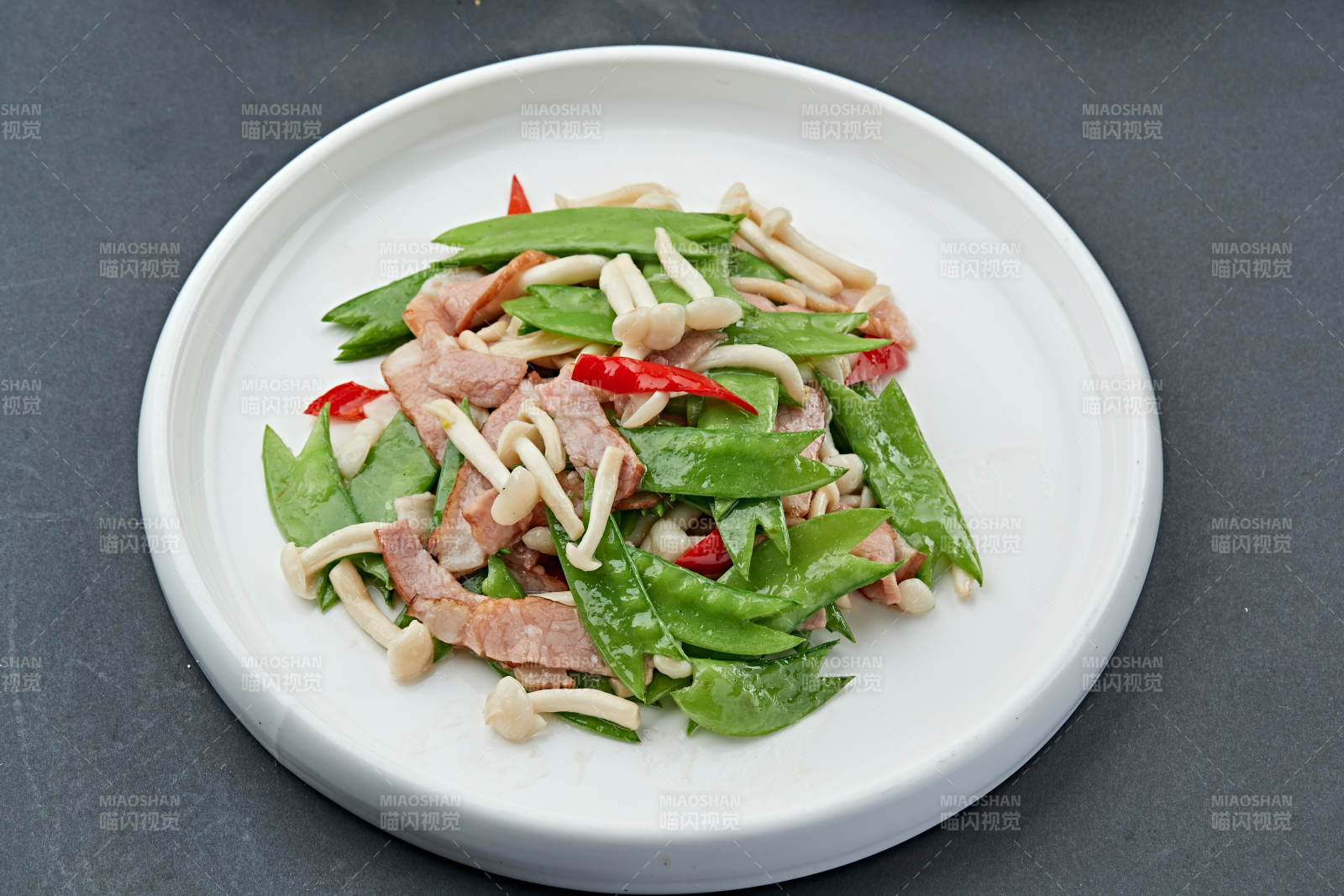 小炒腊肉荷兰豆海鲜菇图片