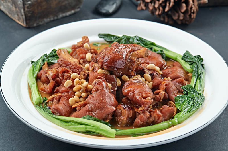 红烧黄豆炖猪蹄图片