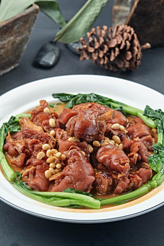 红烧黄豆炖猪蹄图片