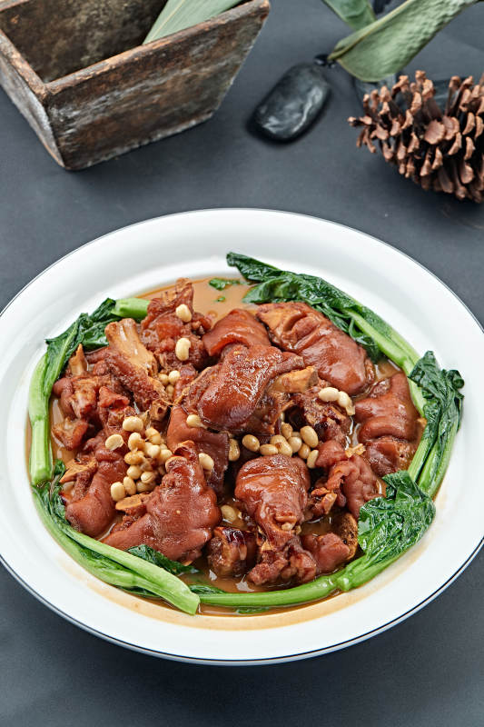 红烧黄豆炖猪蹄图片