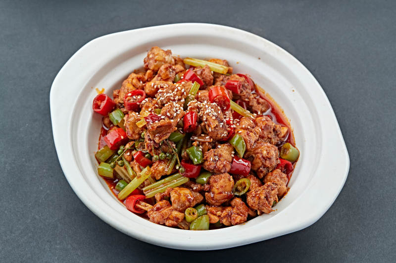 川香辣子爆兔丁图片