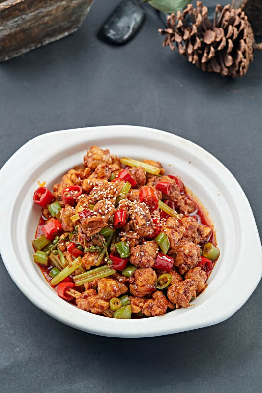 川香辣子爆兔丁图片