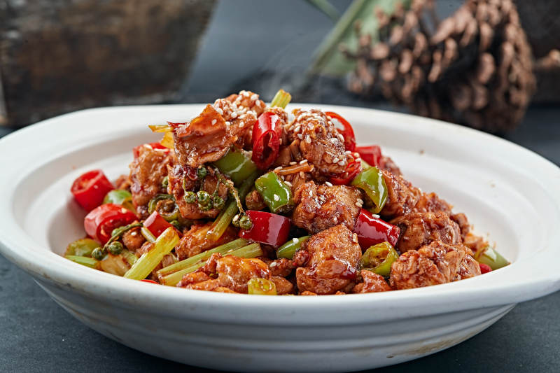 川香辣子爆兔丁图片