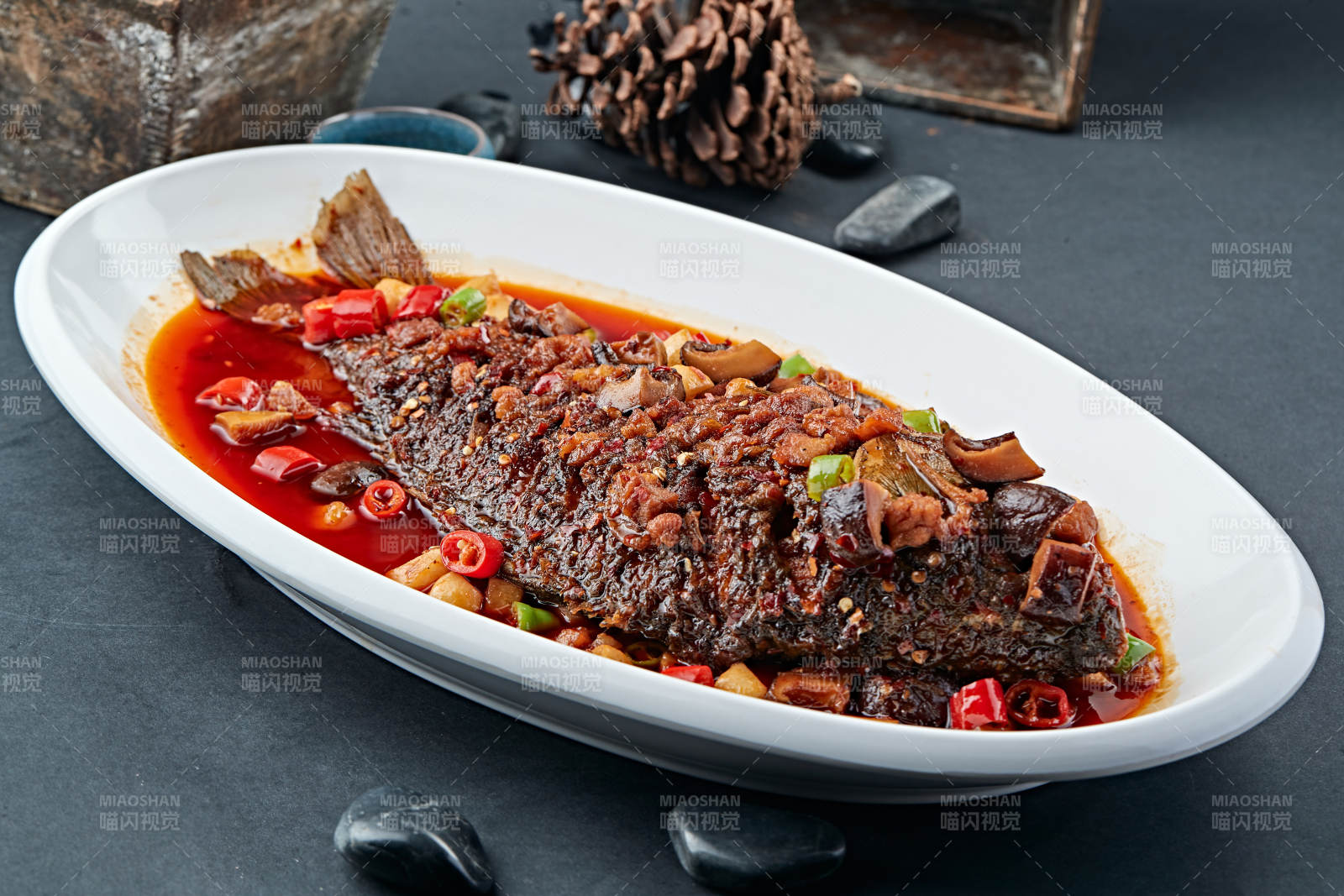 川味香辣干烧鱼图片