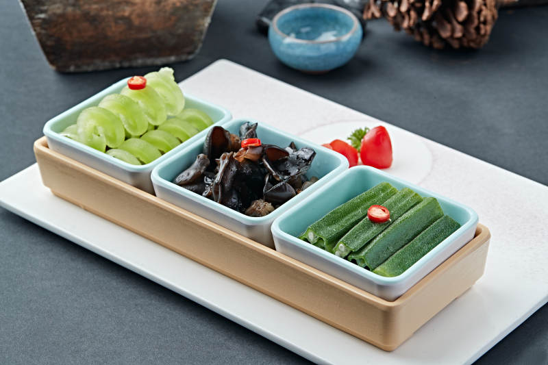 爽口三拼木耳秋葵莴笋丝图片