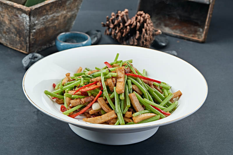 彩椒茼蒿炒五花肉图片