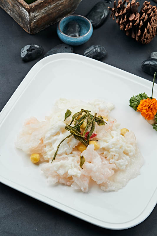 龙井银杏芙蓉蛋清炒大虾仁图片