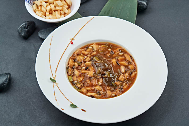 泡馍粒酱烧梅花参图片