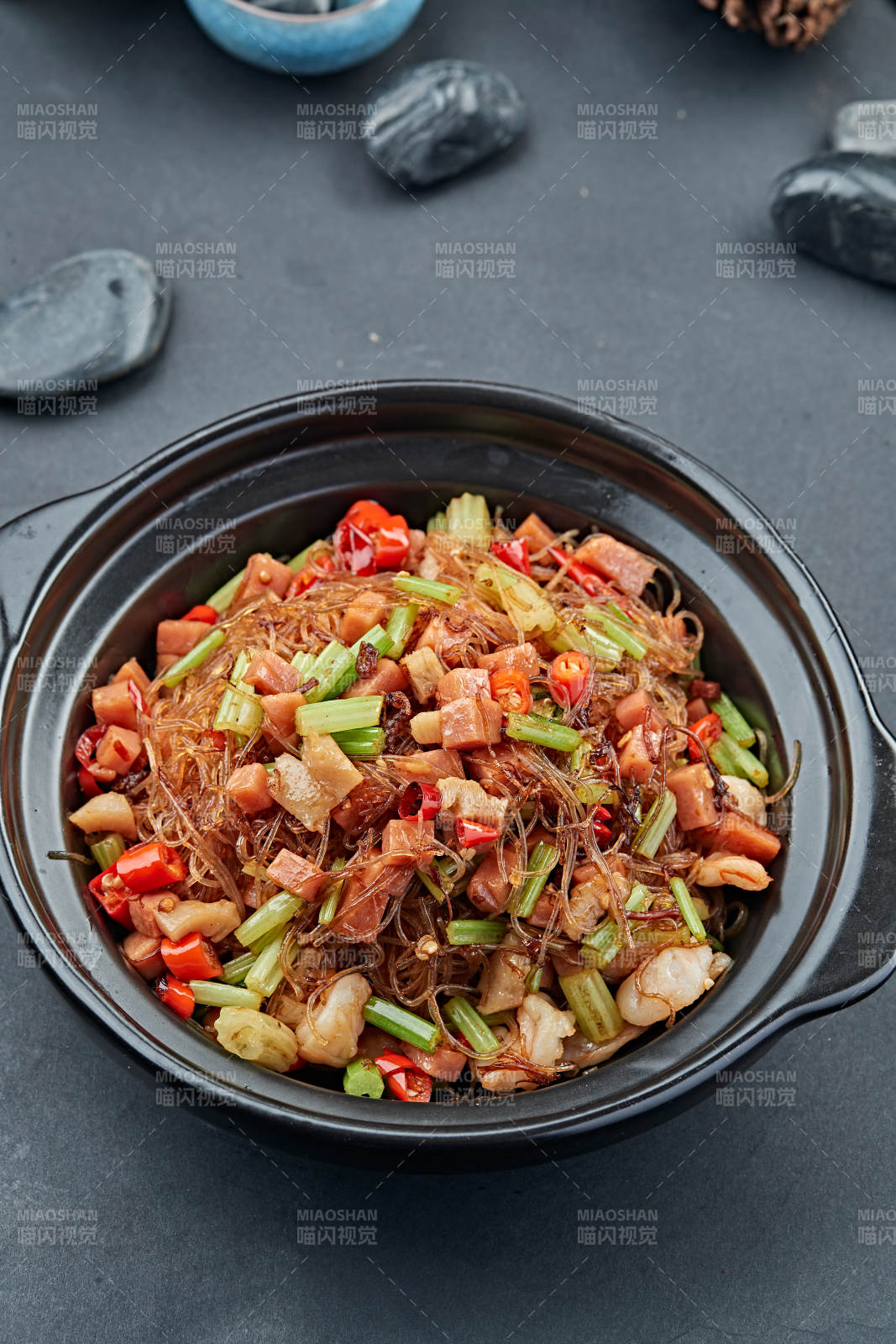 砂锅火腿腊肉水晶粉丝煲图片