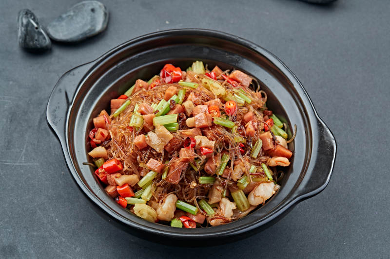 砂锅火腿腊肉水晶粉丝煲图片