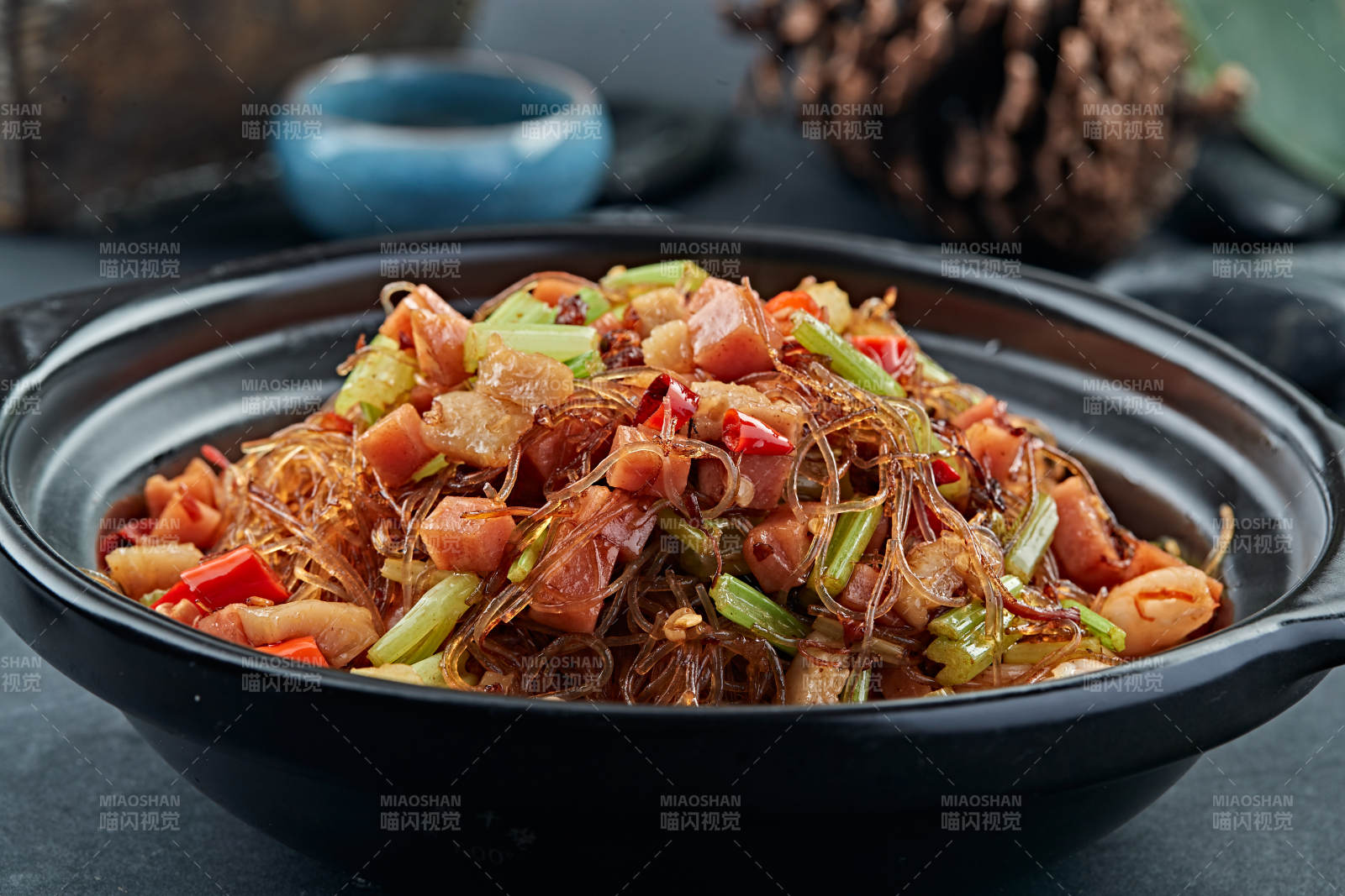 砂锅火腿腊肉水晶粉丝煲图片