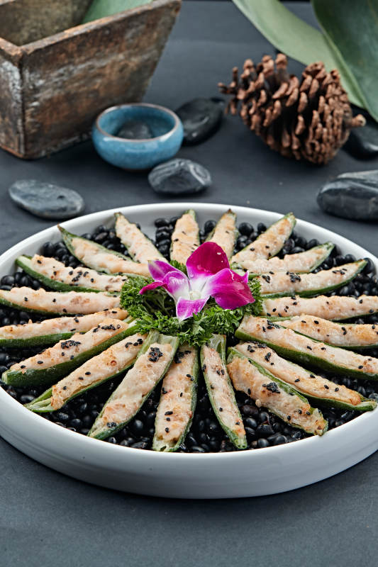 鲜秋葵焗虾泥图片