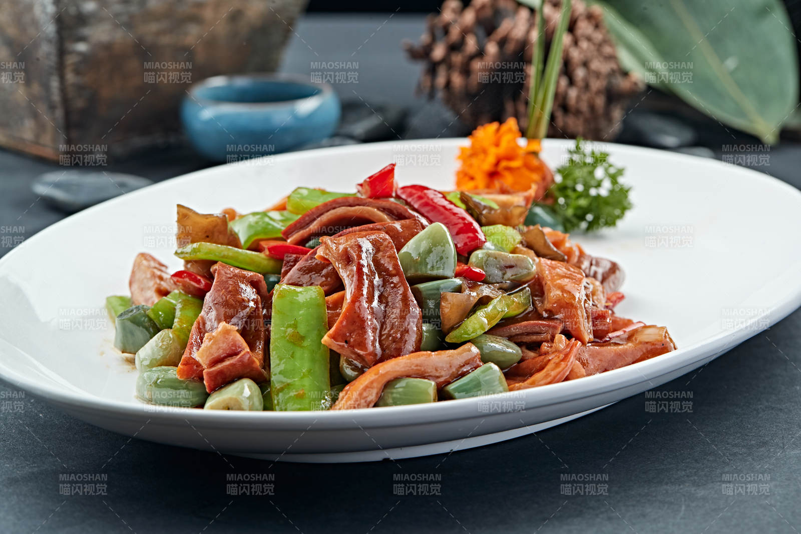 腊八蒜彩椒猪肚条图片