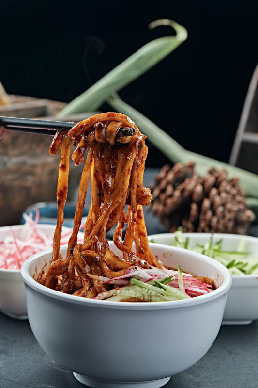 老北京肉丁炸酱面图片