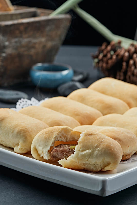 新疆馕坑烤包子图片