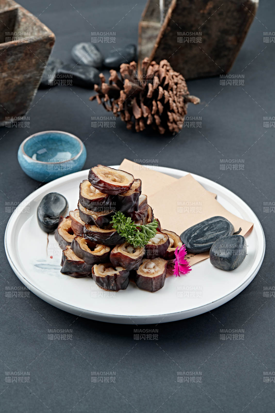 烟熏脆皮肥肠图片