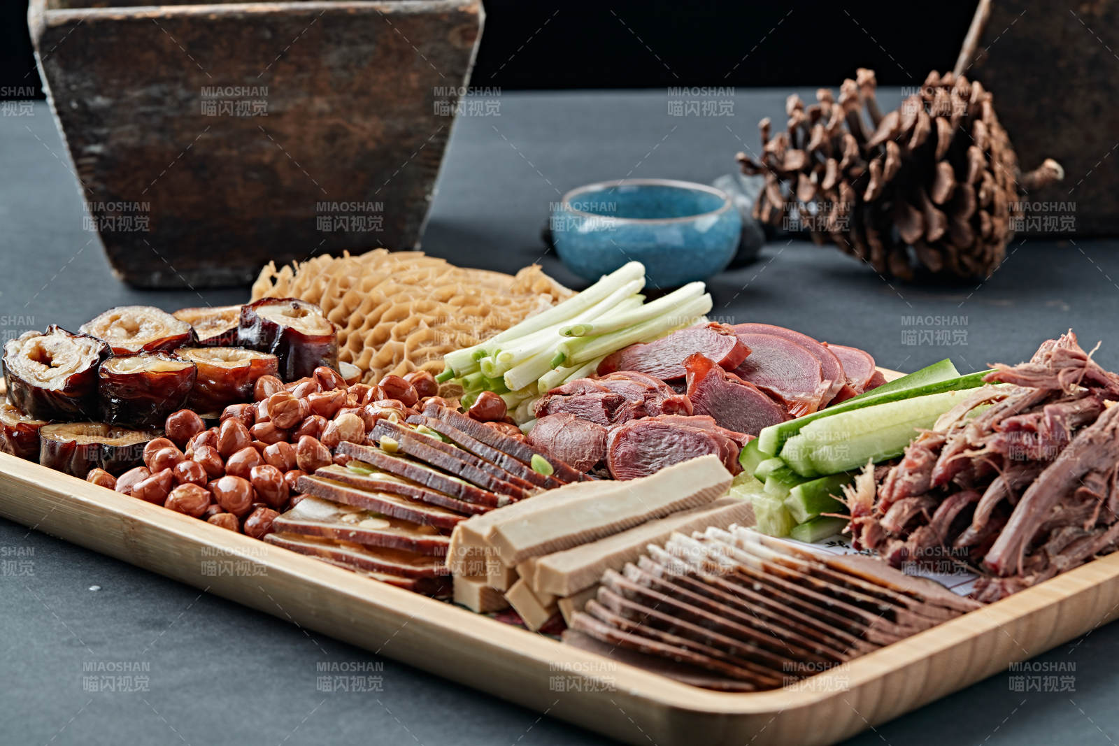 农家荤素大拼盘图片