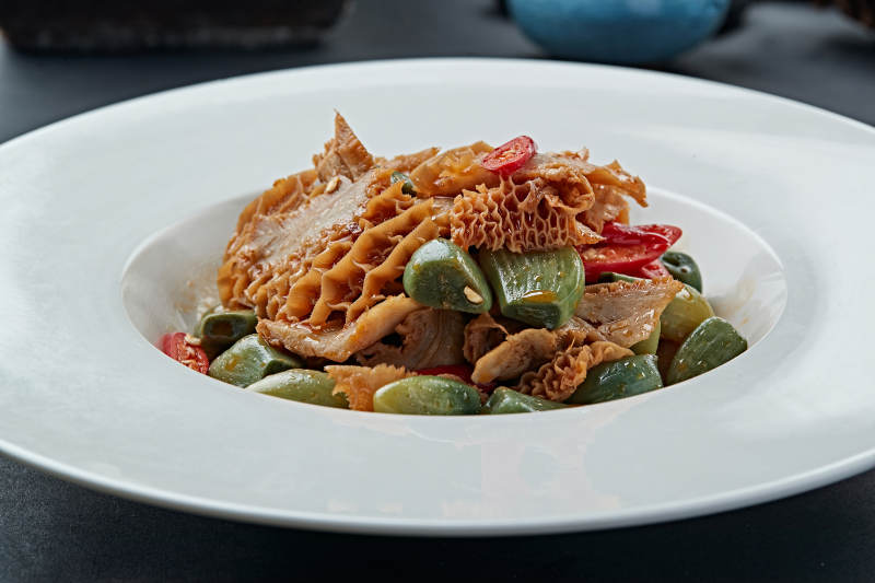 腊八蒜拌金钱肚图片