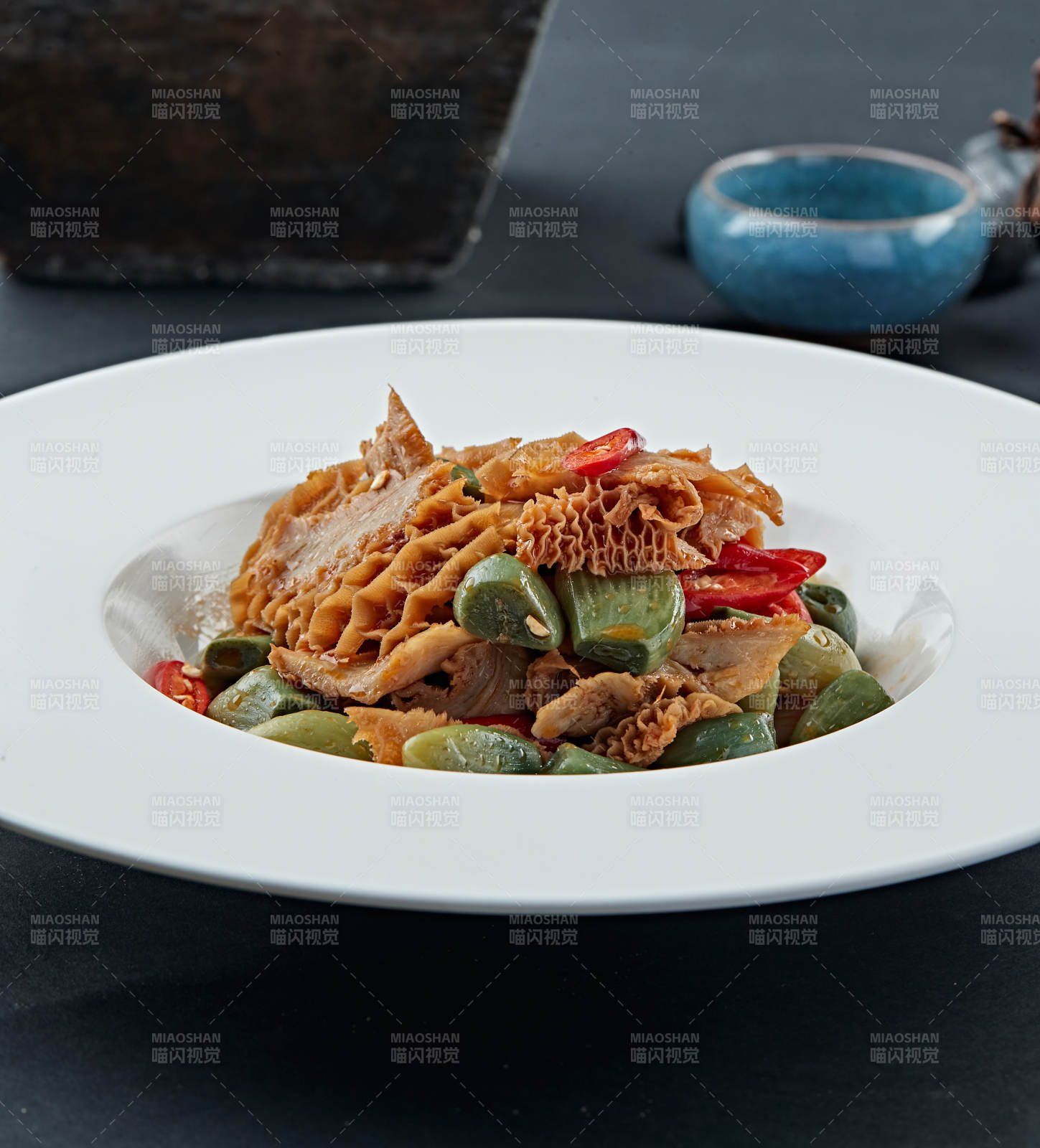 腊八蒜拌金钱肚图片