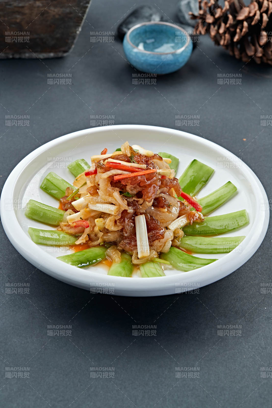 白菜心拌海蛰头图片