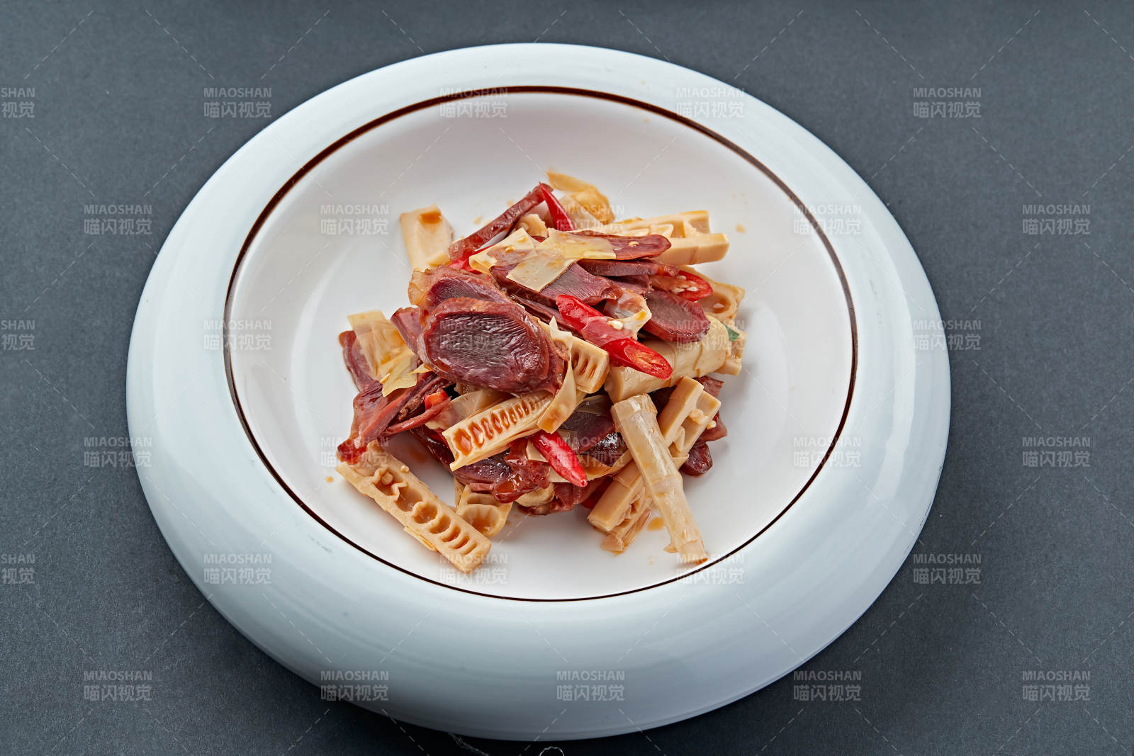 春笋拌鸭胗图片