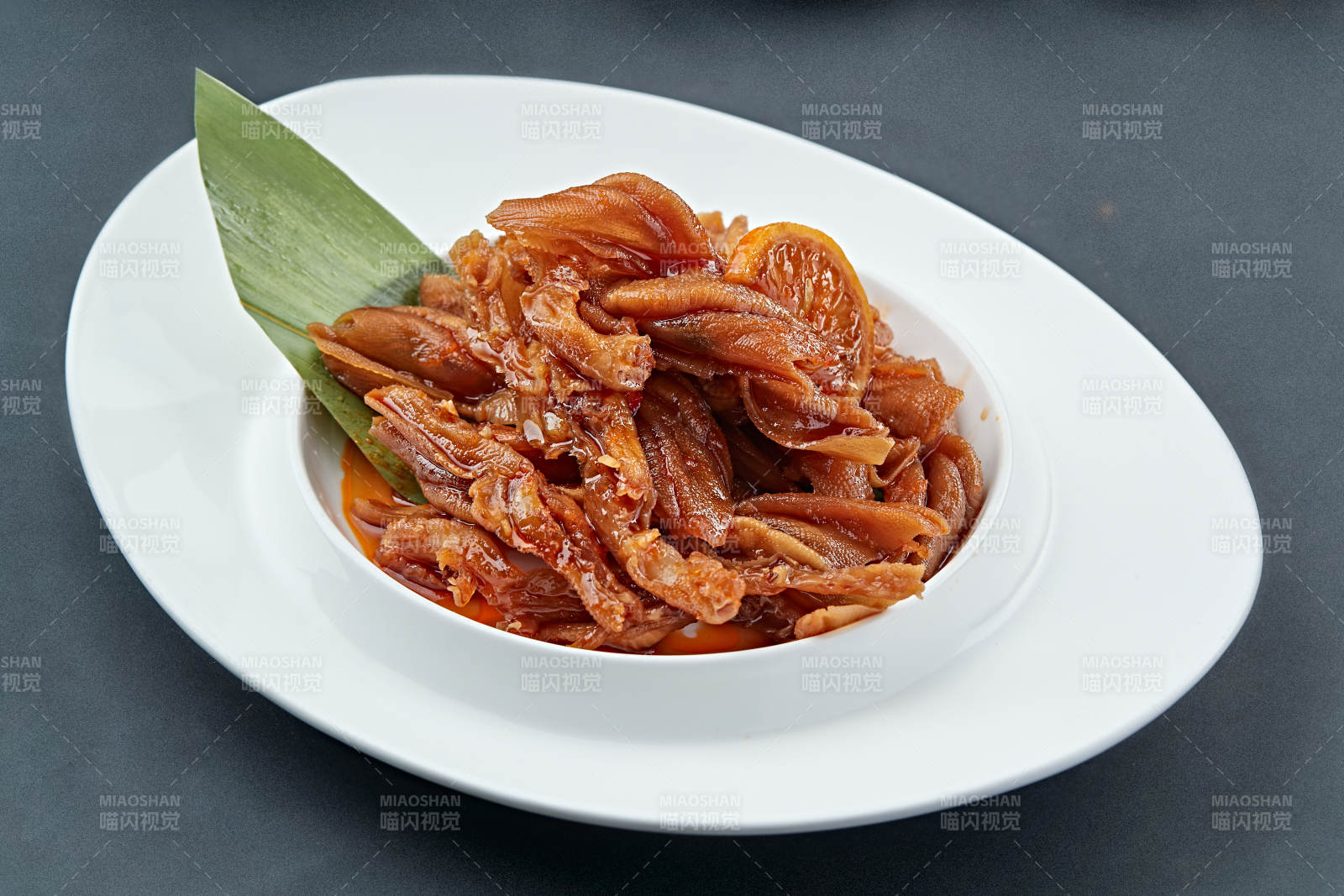 红油柠檬酸辣脱骨凤爪图片