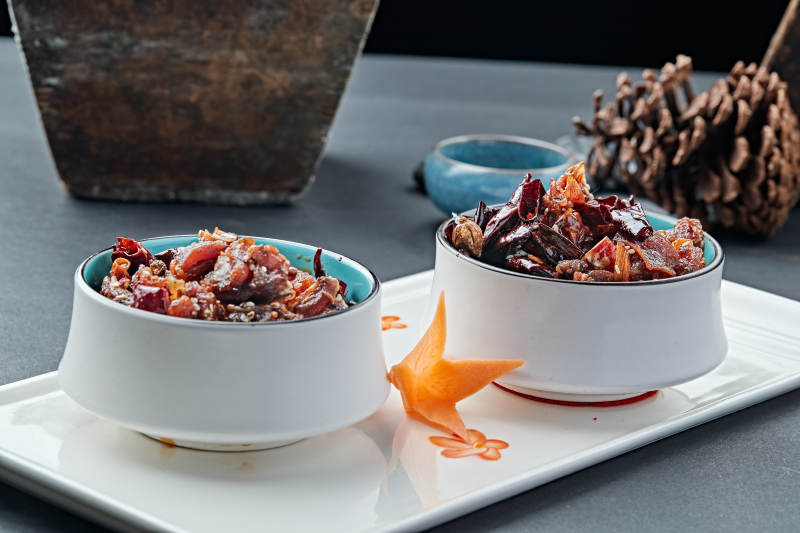 红油香辣腌兔丁图片