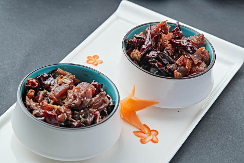 红油香辣腌兔丁图片