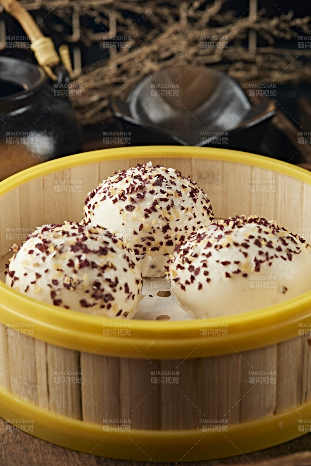 港式茶餐七彩奶黄流沙包图片