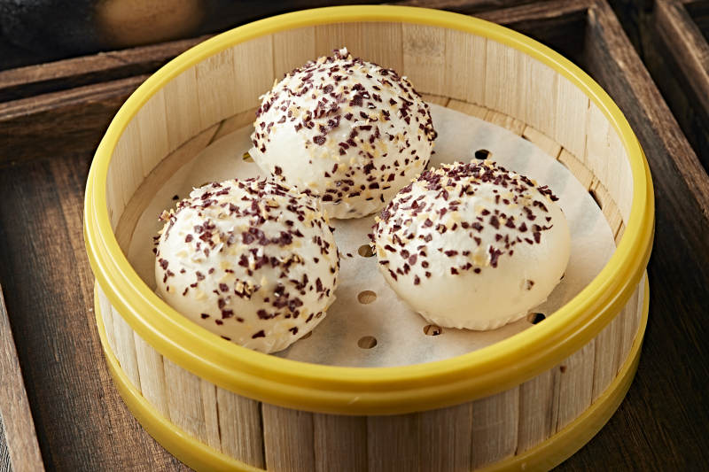 港式茶餐七彩奶黄流沙包图片