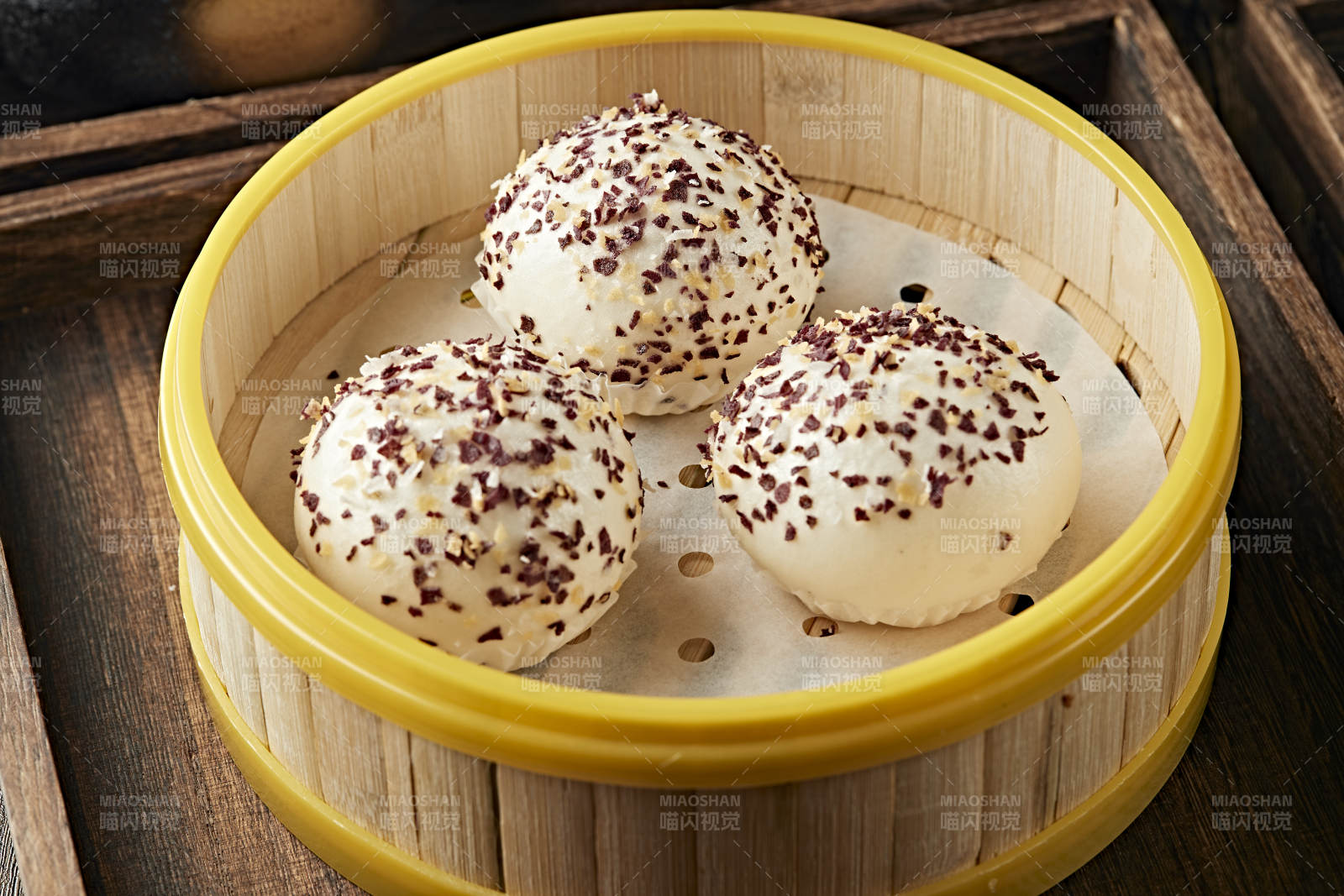 港式茶餐七彩奶黄流沙包图片