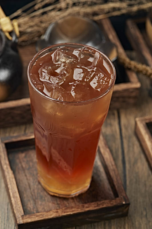 解暑饮料冰红茶柠檬冰红茶冰乌龙茶图片