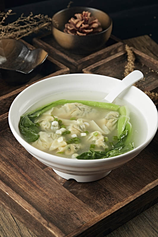鲜鸡汤猪肉青菜馅云吞图片