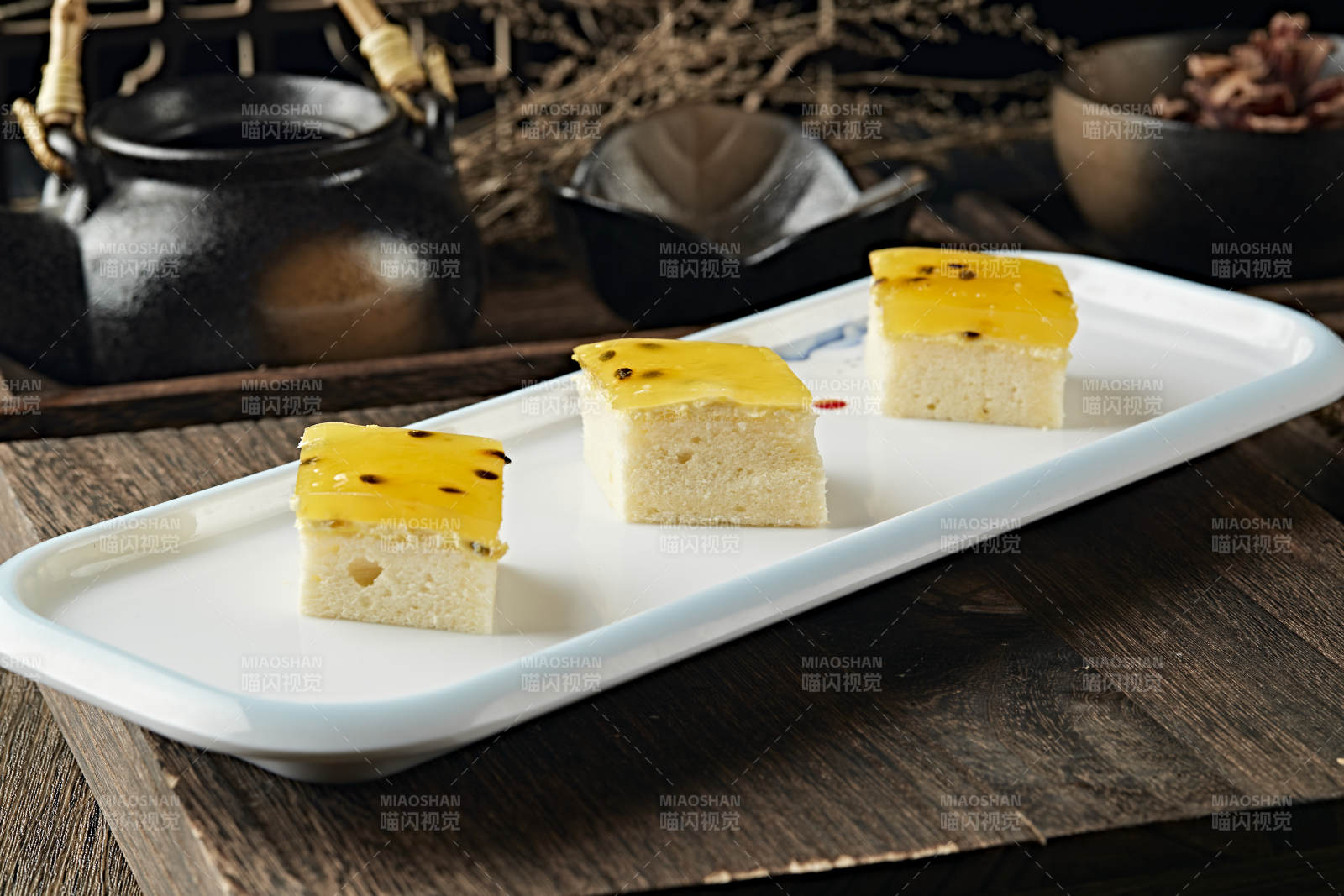 奶香慕斯百香果冻糕图片