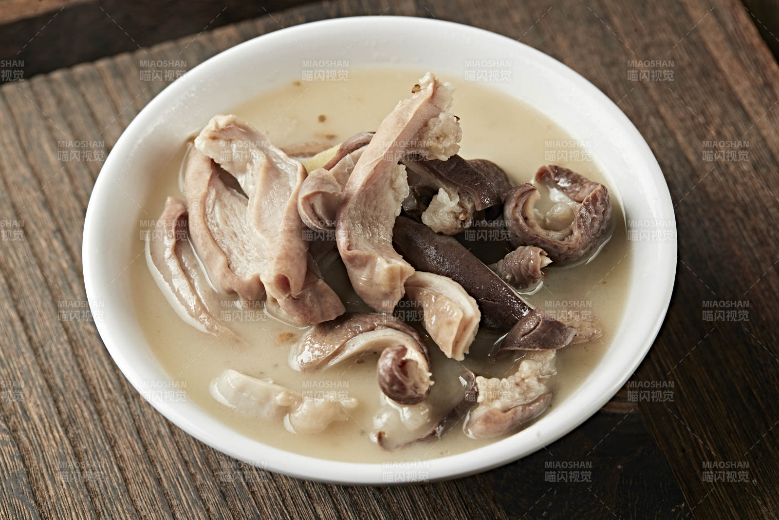 奶香猪肚汤图片