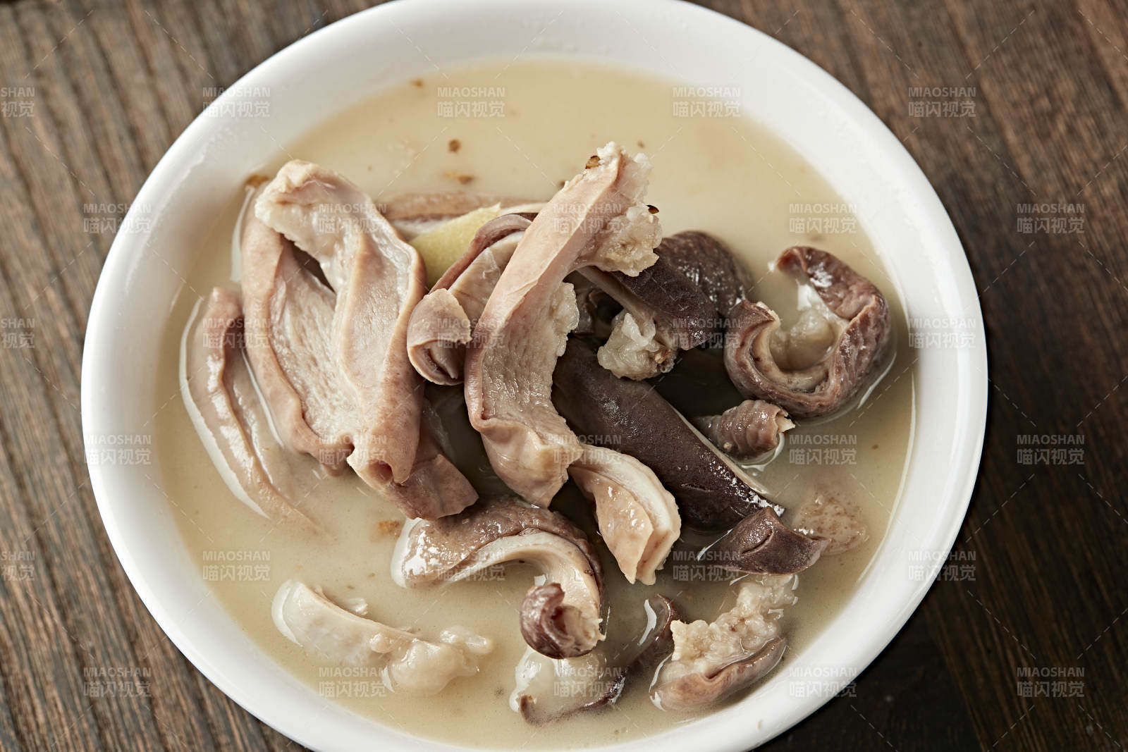 奶香猪肚汤图片